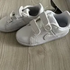 【新品タグ付き】Nike コートロイヤル　13cm