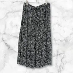 ●シンプリシテェ　フレアスカート　ロング丈　花柄　Free 総柄　ブラック