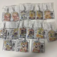 アイカツだれでもアイドル活動アクリルチャーム　ガチャガチャ