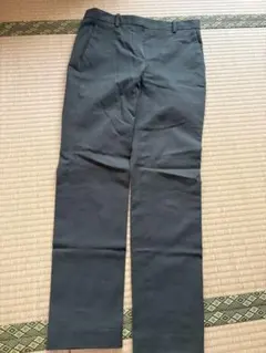 theory ストレートパンツのサムネイル