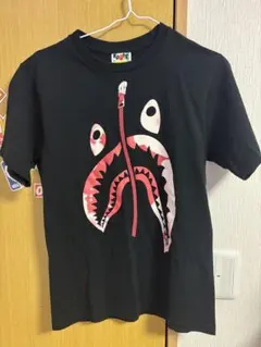 A BATHING APE サメデザイン Tシャツ Sのサムネイル