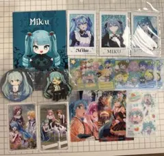 プロセカ初音ミク ポストカード・バッジ 3点セット - メルカリ