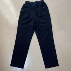 レディース黒テーパードパンツ　ハニーズ