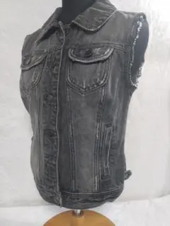 Item thumbnail for item 2879d454-b127-44f7-822e-07a4c9182e16