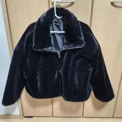 美品　zara　フェイクファージャケット　ショート丈　アウター