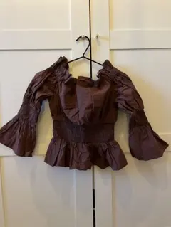 スナイデル　オフショルトップス