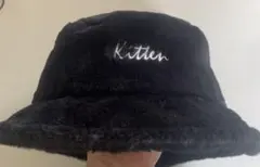 黒いもふもふバケットハット