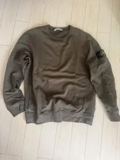 STONE ISLAND クルーネック スウェット カーキ Mのサムネイル