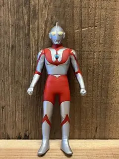 【中古品 同梱可】 ソフビ フィギュア ウルトラマン ウルトラ怪獣 ライブサイン付き 14体セット 2025年最新】Yahoo!オークション -ウルトラマン ソフビ セット