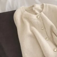 韓国 カーディガン ハートボタン ホワイト ガーリー ニット 大人可愛い　春