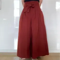 フレアパンツ　ワイドパンツ