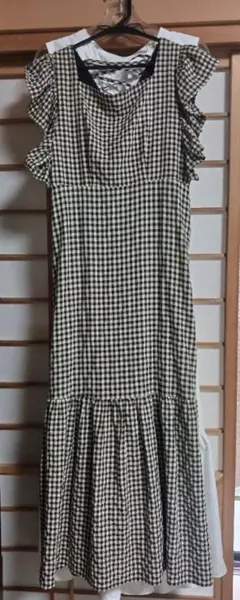 美品 ギンガムチェック 肩フリルワンピース フリーサイズ