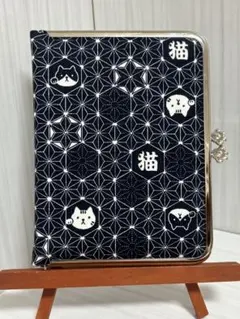 がま口　お薬手帳ケース　麻の葉に猫（紺）