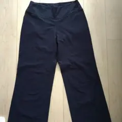 Nike ブラック ストレッチフレアパンツ