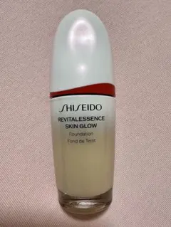 資生堂美容液ファンデ　エッセンススキングロウファンデーション220