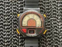 【希少】SEIKO パルスメーター 1983年製 ビンテージデジタル腕時計　赤 希少】SEIKO パルスメーター 1983年製 ビンテージデジタル腕時計 赤