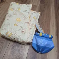 くまのプーさん　ポーチ付きブランケット