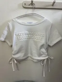 リップサービス ショート丈　エンボスロゴTシャツ