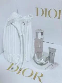 【新品未使用】ディオール カプチュールトータル オファー ポーチ