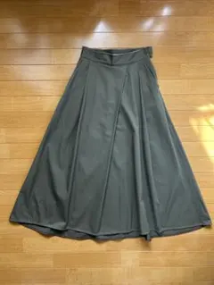 カーキ ロングスカート