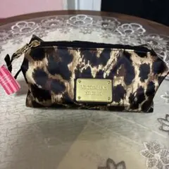 VICTORIAS SECRET ヒョウ柄ポーチ