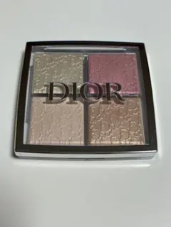 Dior バックステージ ハイライトパウダー 004 Rose Gold
