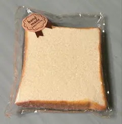 Cheebon 食パン スクイーズ