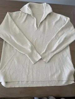 無印用品　クリーム色 ハイネックニットセーター