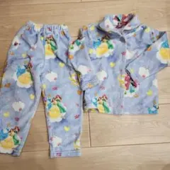 ディズニープリンセス　冬用パジャマ　110サイズ