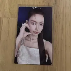 ILLIT ユナ bomb トレカ