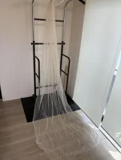 アイボリーグリッターウェディングベールとロンググローブ