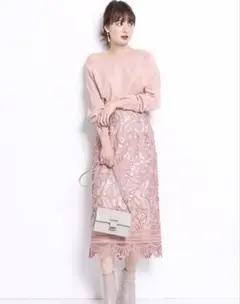 コーラルピンク