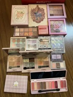 アイシャドウパレット 大量セット まとめ売り訳あり３枚目参照！のサムネイル