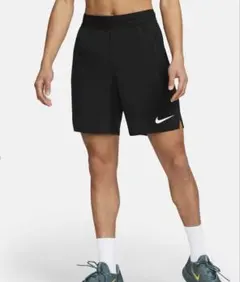 Nike ブラック ショートパンツ