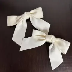 アイボリー サテンリボンヘアクリップ 2個セット
