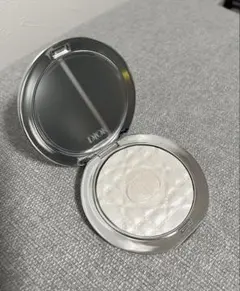 ディオールスキン フォーエヴァー グロウ ルミナイザー 06 オパールシークイン