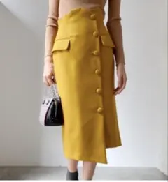 新木優子着用！AULA◆マスタード ボタン付きタイトスカート