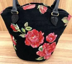 お値下　美品　Think Bee! ハンドバッグ 黒地 赤いバラ刺繍