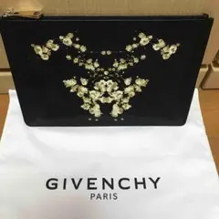 正規 Givenchy ジバンシィ かすみ草 クラッチバッグのサムネイル