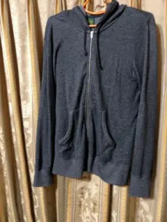 UNIQLO ダークグレー フルジップ パーカー Mサイズ
