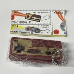 ニンテンドーコントローラーライトキーホルダー タカラトミー 任天堂　ファミコン