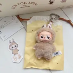 POPMART Labubu ラブブ PIN FOR LOVE イニシャル B