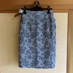 花柄 タイトスカート ブルー ひざ丈のサムネイル