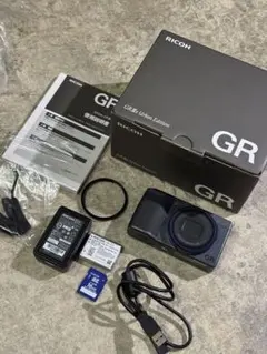 良品RICOH GR IIIx Urban Edition[元箱付き] Amazon | リコー RICOH GR IIIx Urban Edition メタリックグレー