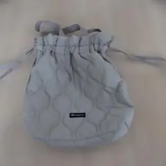 チャンピオン　キルティング　バック