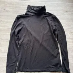 ブラック M タートルネック 毛玉あり