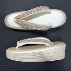 Item thumbnail for item d68f7c2f-2211-4430-b882-d6bdfda352e3