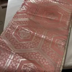 袋帯 ピンクとクリーム色 八角形模様　全通