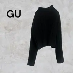 GU ジーユー　ショート丈 ケーブル編み タートルネックニット 黒　シンプル