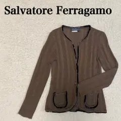 Salvatore Ferragamo ダークグリーン カーディガン Salvatore Ferragamo カーディガン ダークグリーン - メルカリ